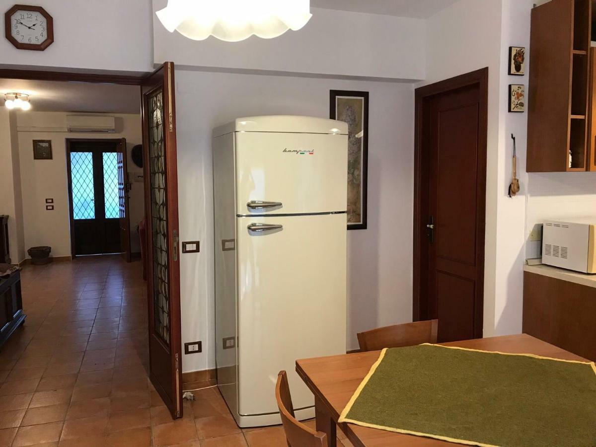 Villetta Della Nonna Mondello Palermo Exterior foto